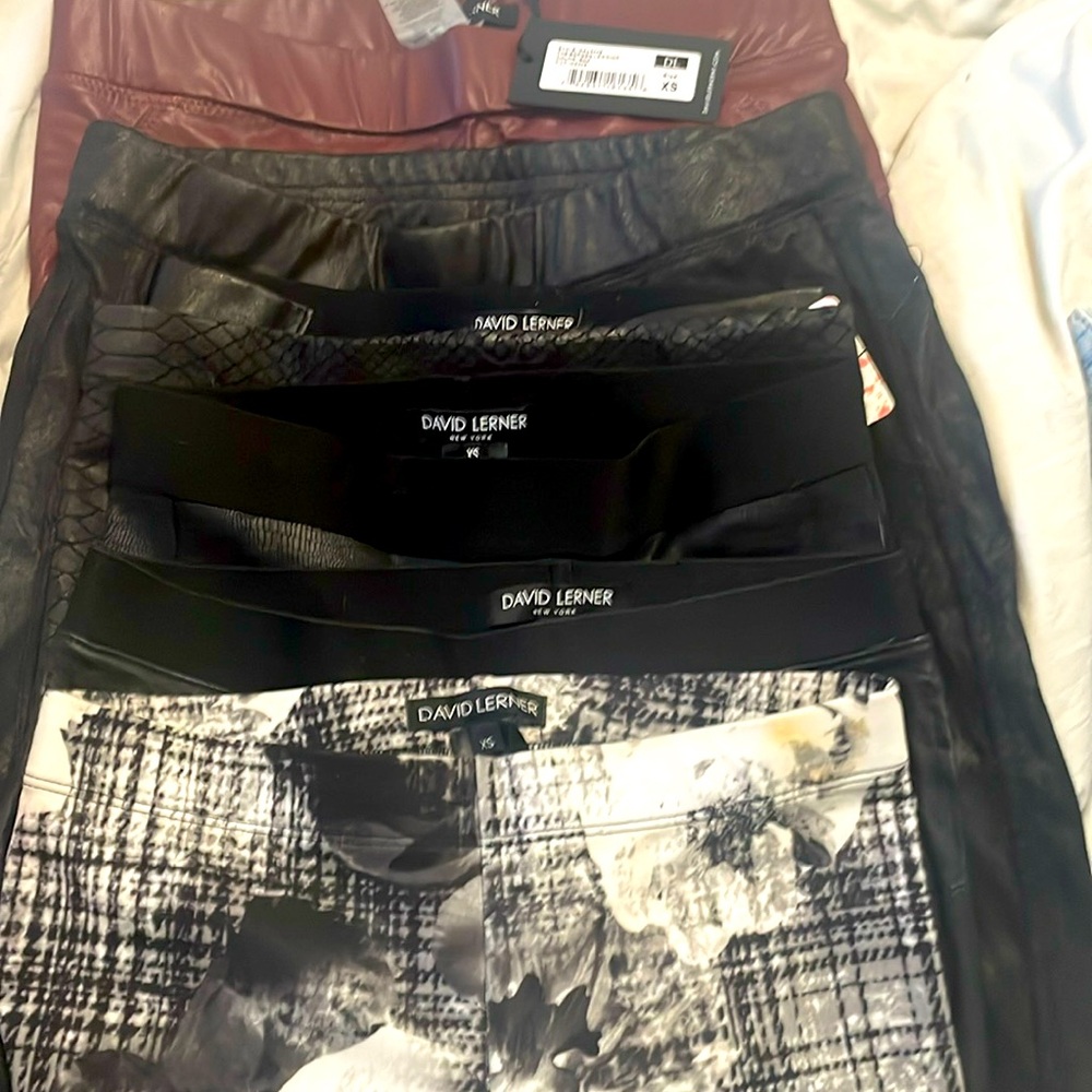 David Lerner HOT leggings in size XS. Different colors and styles.